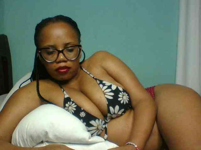 Prettyzari webcam