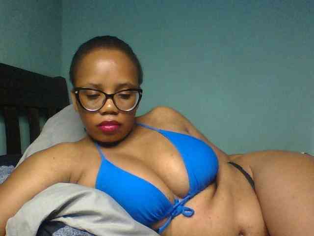Prettyzari webcam