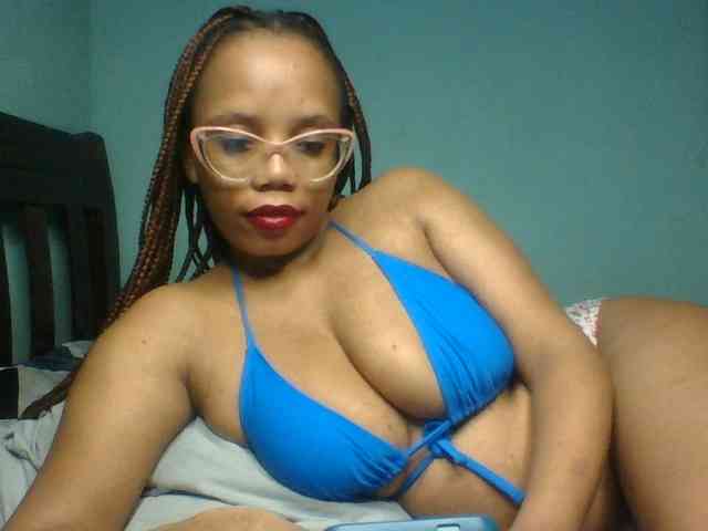 Prettyzari webcam