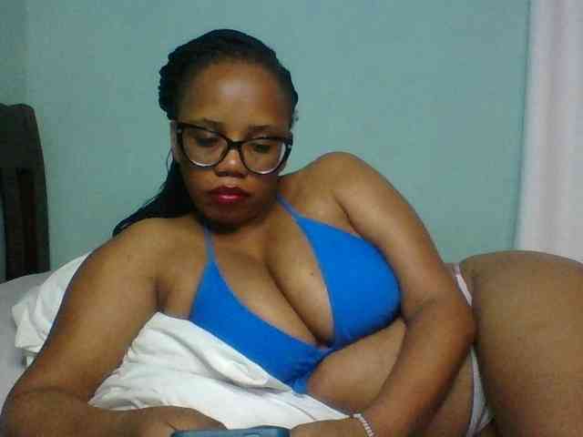 Prettyzari webcam