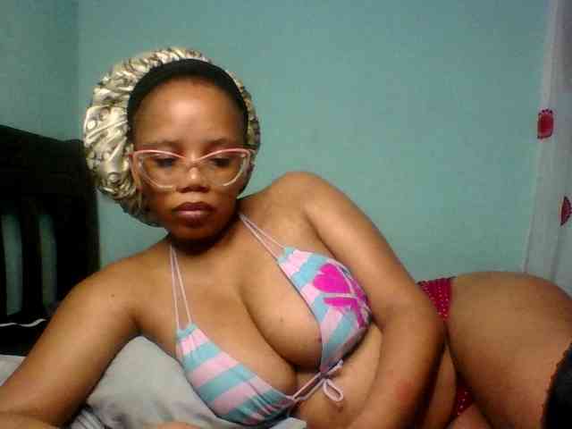 Prettyzari webcam