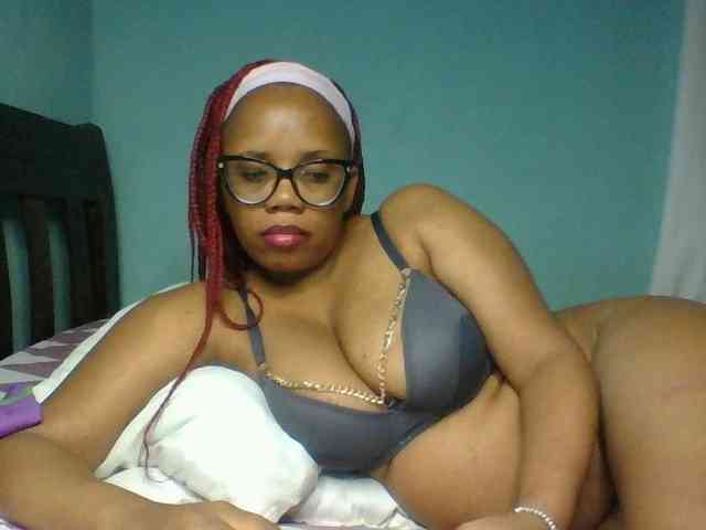 Prettyzari webcam