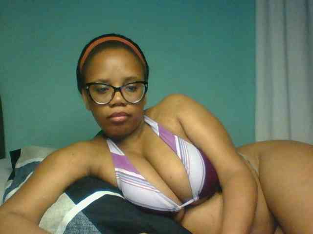 Prettyzari webcam