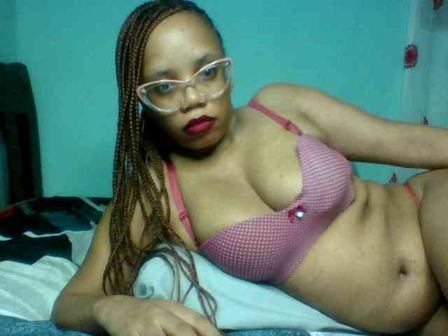 Prettyzari webcam