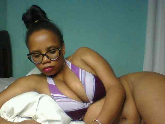 Prettyzari webcam