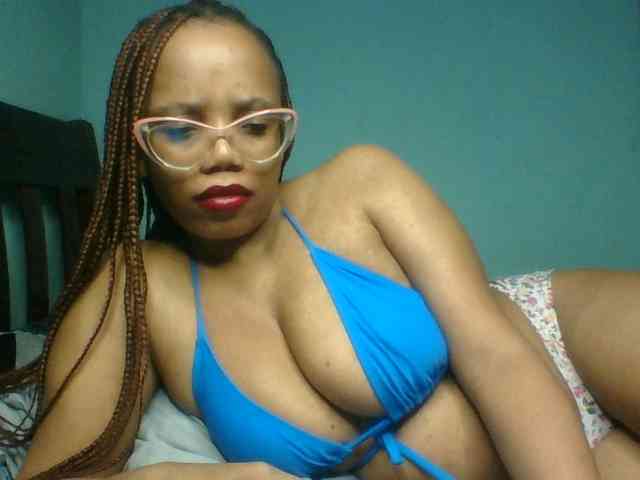 Prettyzari webcam