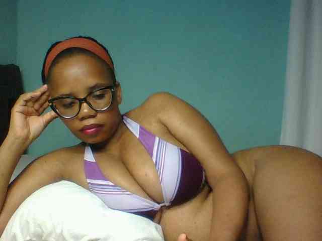 Prettyzari webcam
