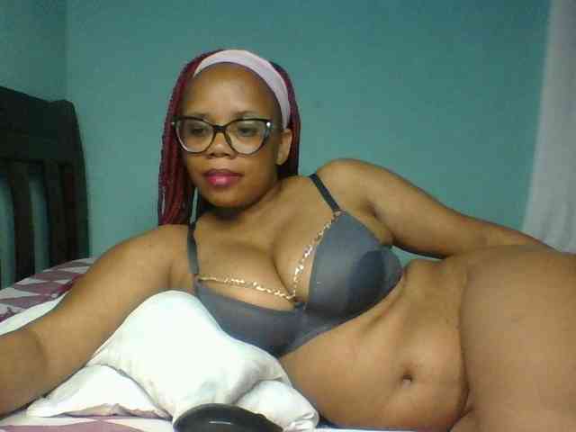 Prettyzari webcam