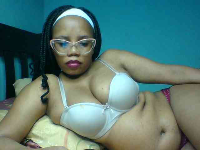 Prettyzari webcam