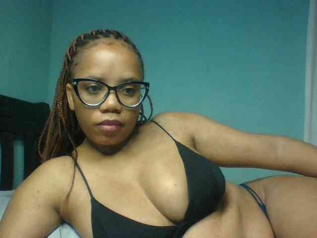 Prettyzari webcam