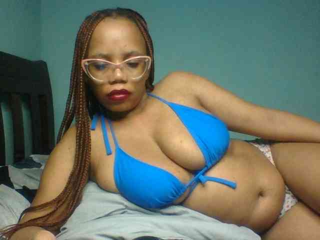 Prettyzari webcam