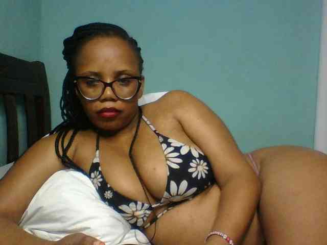 Prettyzari webcam
