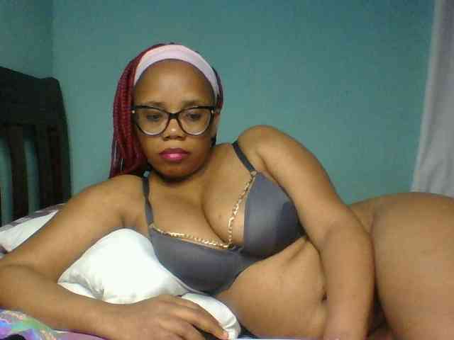 Prettyzari webcam