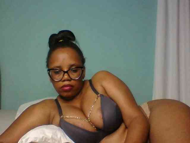 Prettyzari webcam