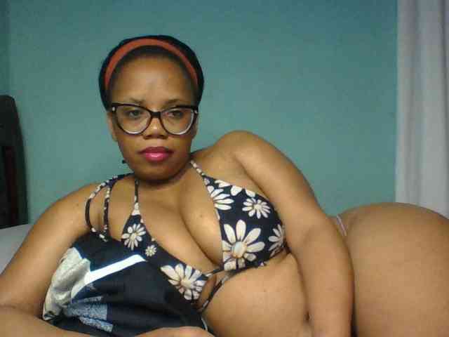 Prettyzari webcam