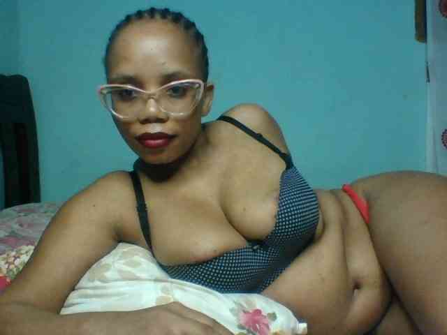 Prettyzari webcam