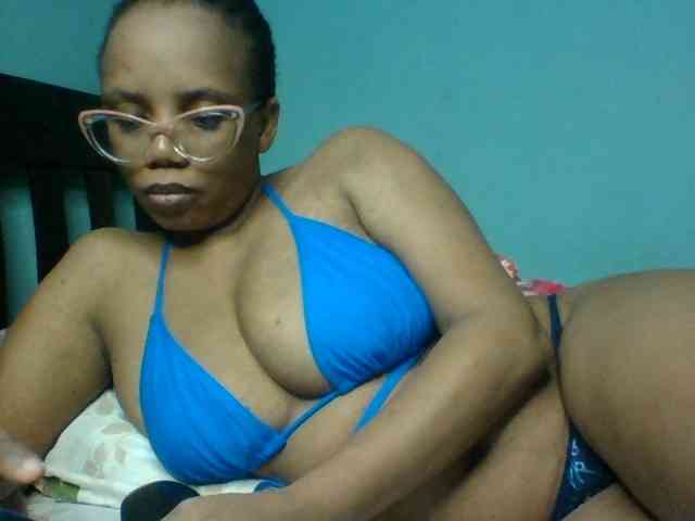 Prettyzari webcam