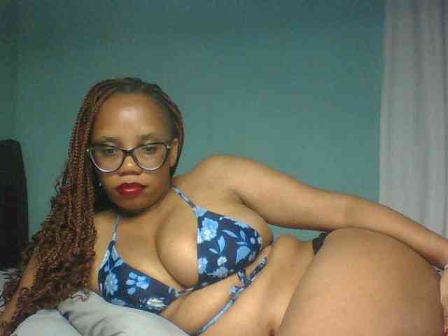 Prettyzari webcam