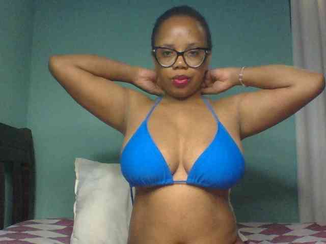 Prettyzari webcam
