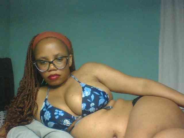 Prettyzari webcam