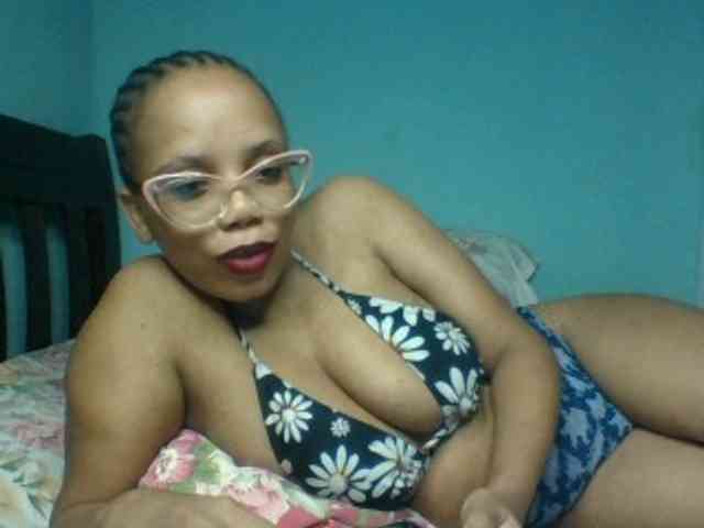 Prettyzari webcam