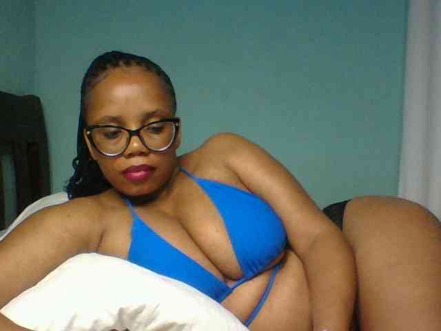 Prettyzari webcam
