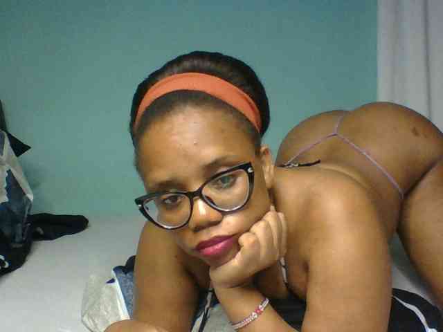 Prettyzari webcam