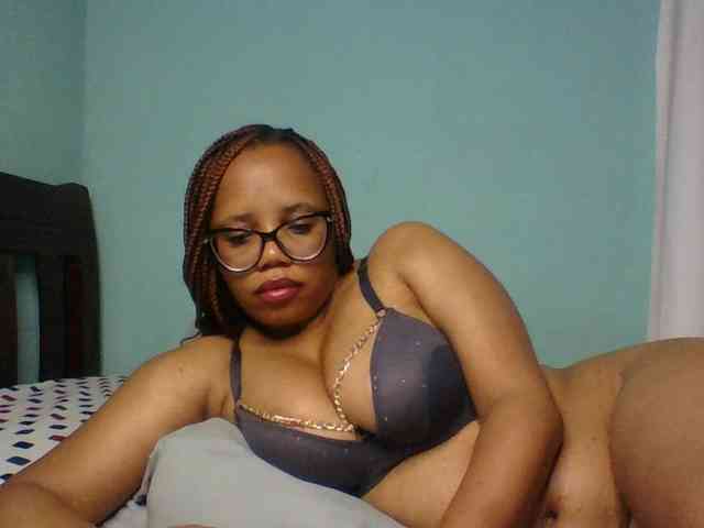 Prettyzari webcam