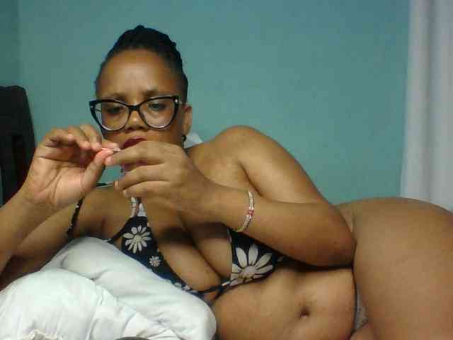 Prettyzari webcam