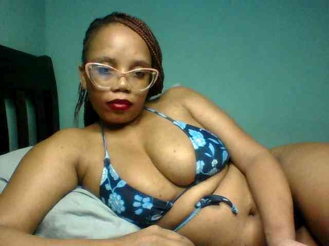 Prettyzari webcam
