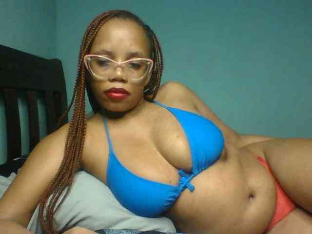 Prettyzari webcam