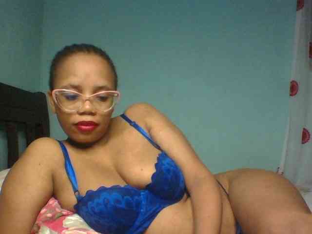 Prettyzari webcam