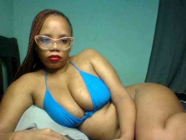 Prettyzari webcam