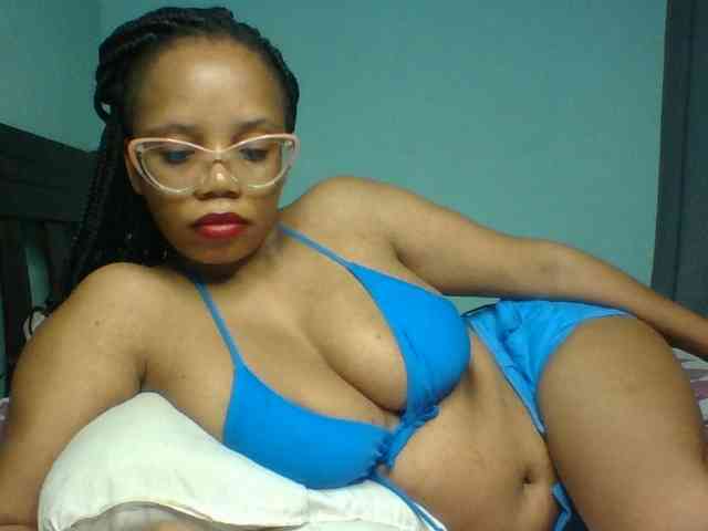 Prettyzari webcam