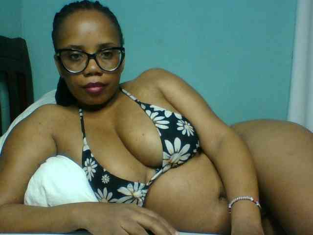 Prettyzari webcam