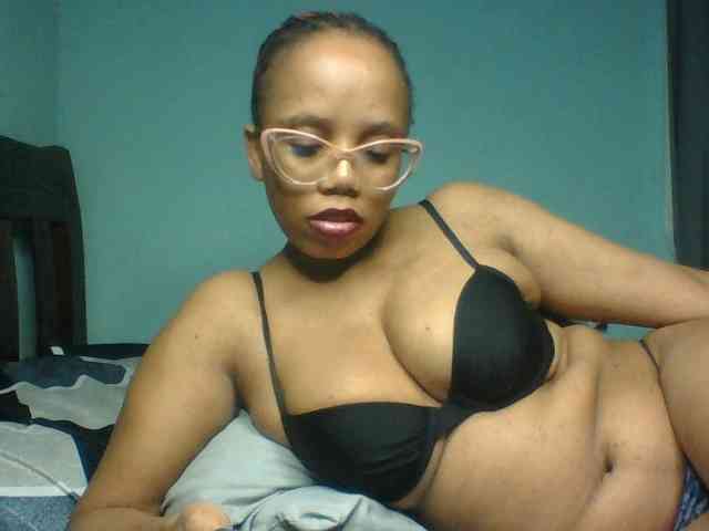 Prettyzari webcam