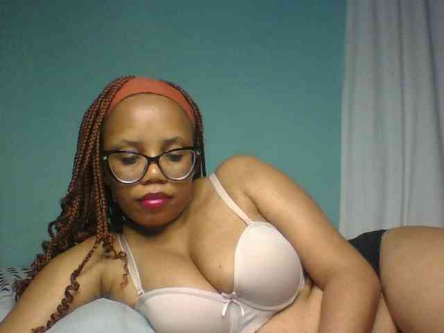 Prettyzari webcam