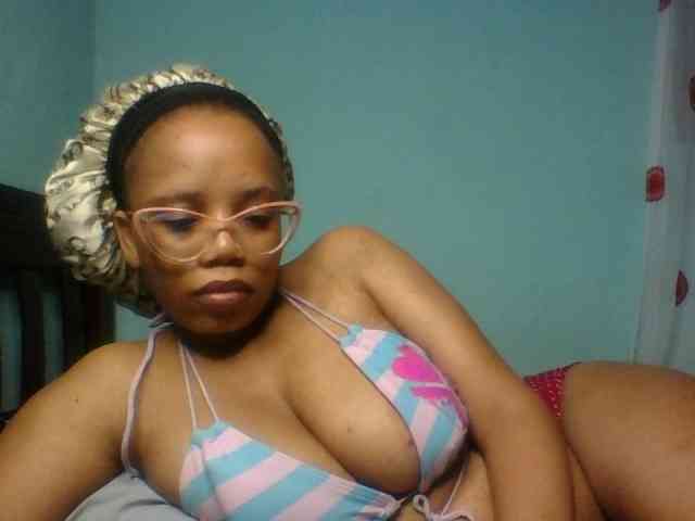 Prettyzari webcam