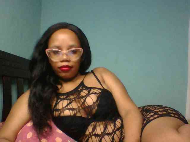 Prettyzari webcam