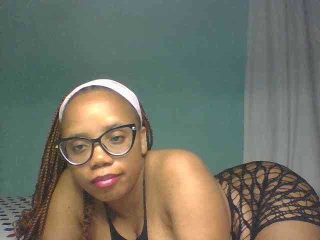 Prettyzari webcam