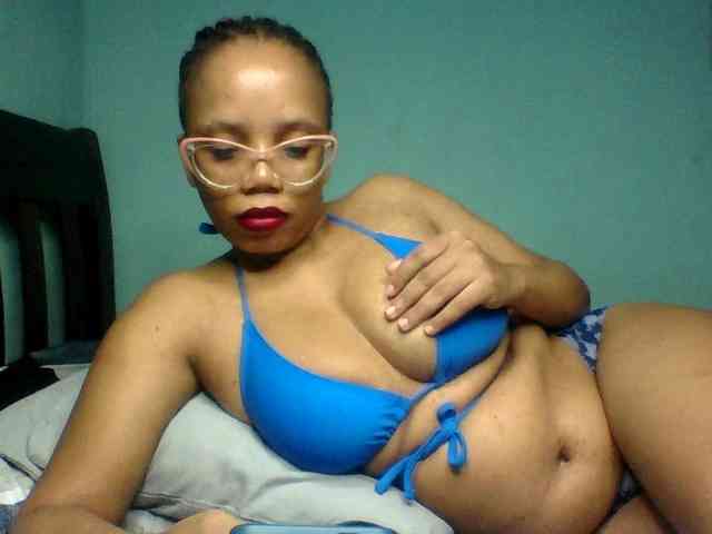 Prettyzari webcam