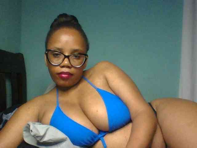 Prettyzari webcam