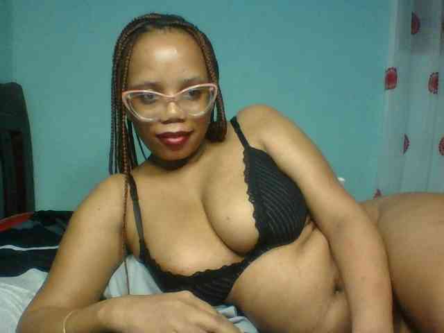 Prettyzari webcam