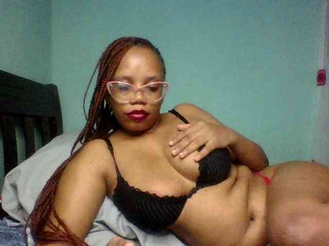 Prettyzari webcam
