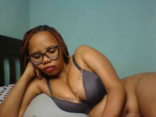 Prettyzari webcam
