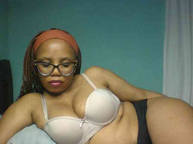 Prettyzari webcam