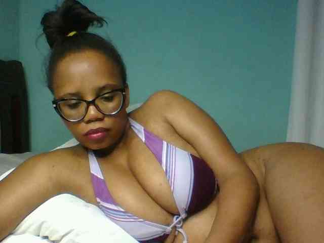 Prettyzari webcam
