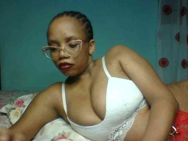 Prettyzari webcam