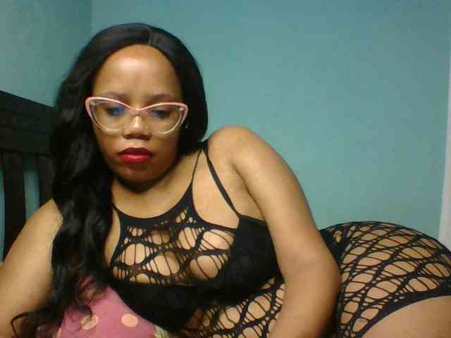 Prettyzari webcam