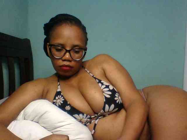 Prettyzari webcam